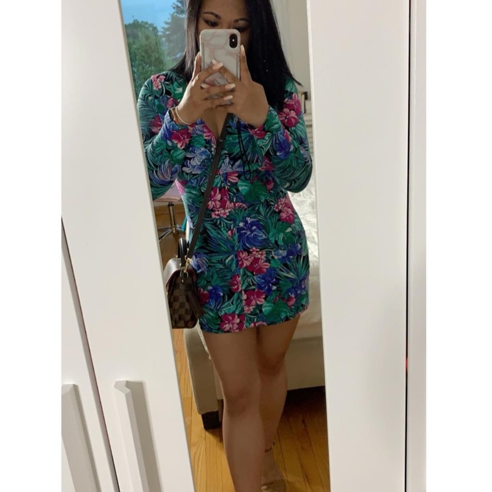 AKIRA Floral long sleeve dress